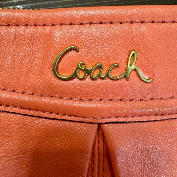 Coach‎ Coral Leather Shoulder Bag - Picture 2 of 6